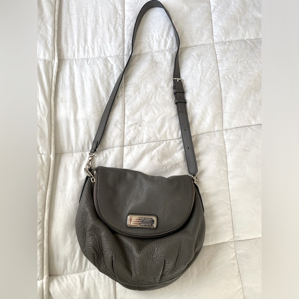 Marc By Marc Jacobs - Classic Q Natasha - Gray Pebbled Leather Crossbody Bag